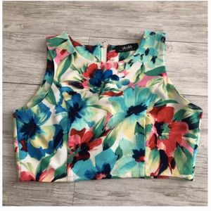 🚚 Lulu's Cropped Floral Print Top